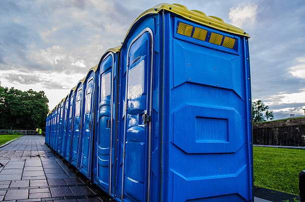 Best Portable bathroom rental  in Emeryville, CA